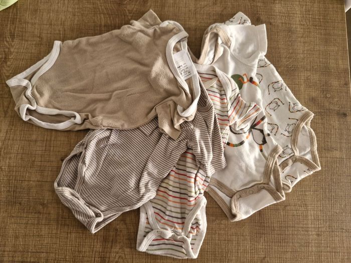 Lot pyjama/bodys 3mois - photo numéro 6