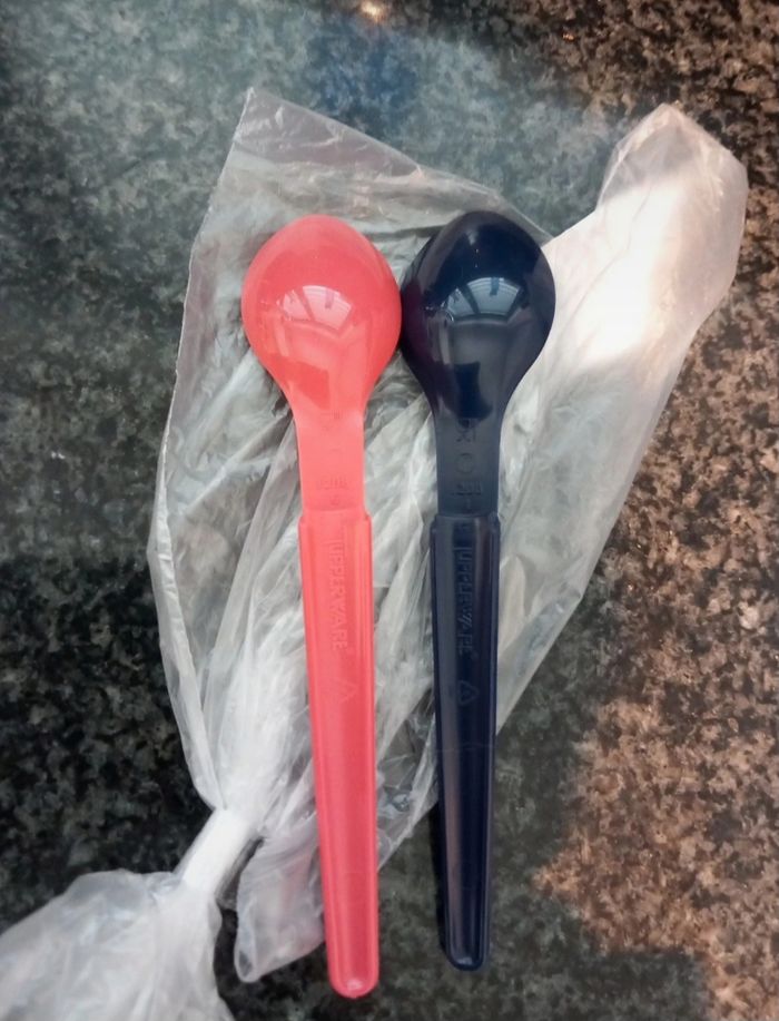 Lot de 2 cuillères forme Z Tupperware - photo numéro 2