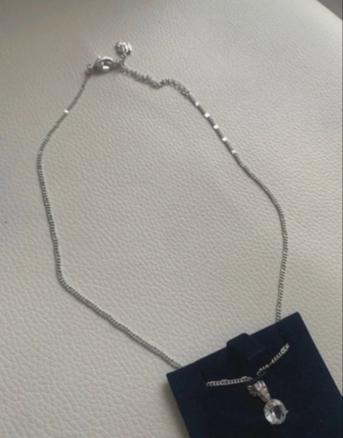 Jolie pendentif de la marque Swarovski - photo numéro 7