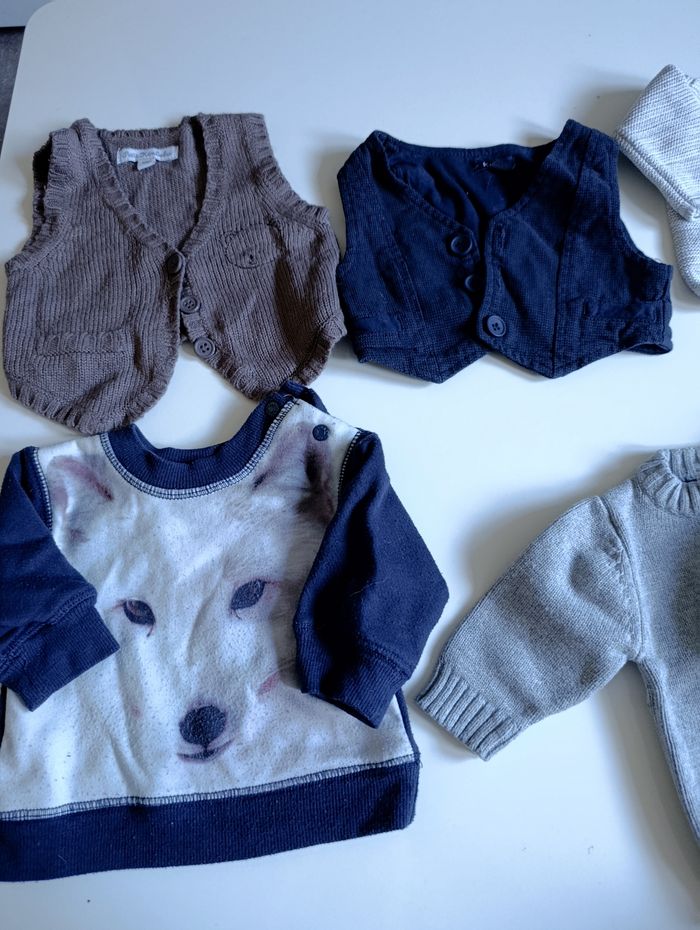 Lots de 7  petits pulls/gilets - photo numéro 2