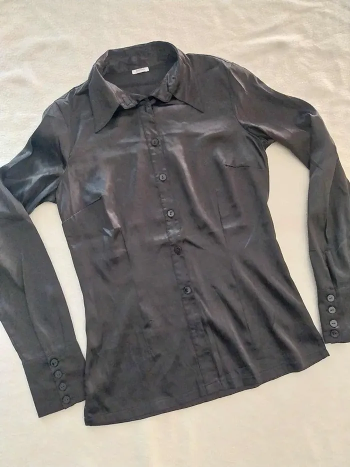 Chemise satiné noire T38 - photo numéro 2