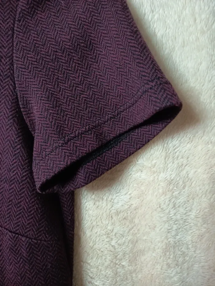 Robe manches courtes. Marque Stradivarius (A332) - photo numéro 5