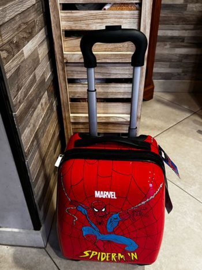Valise Spiderman neuve - photo numéro 5