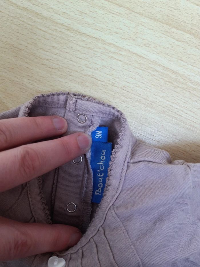 Tee-shirt manches longues Bout'chou 9 mois TBE - photo numéro 3