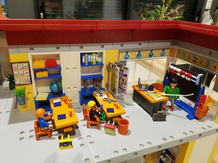 Boîte école playmobil set 4324 date de 2009 + scène du passage piéton - photo numéro 5