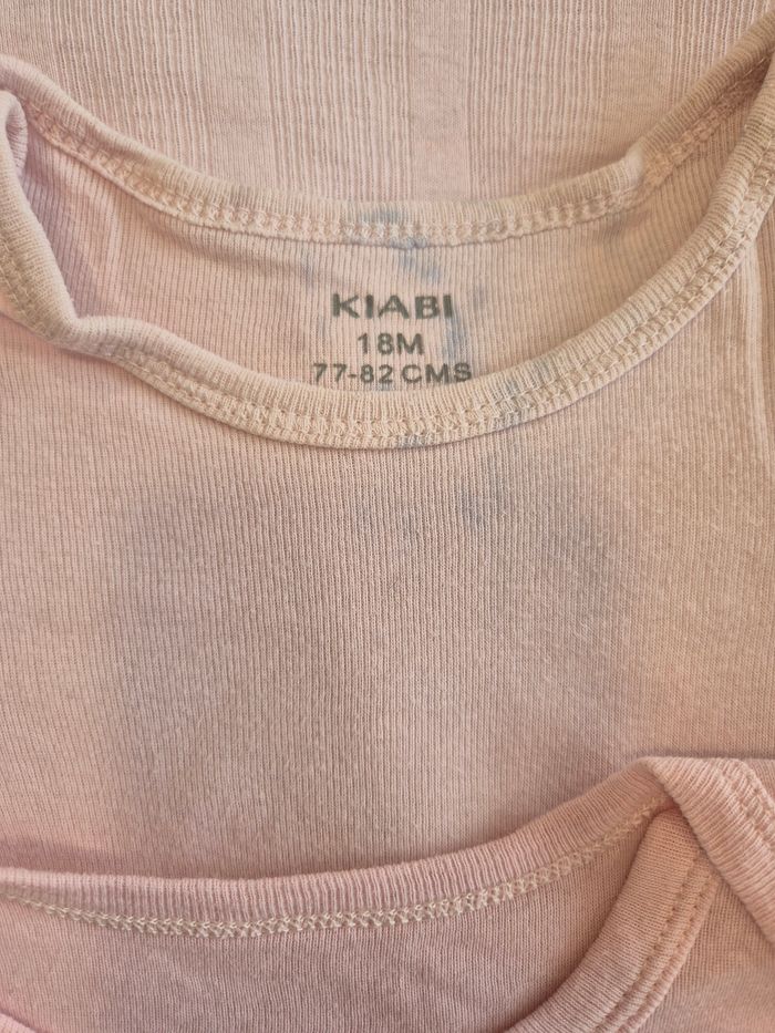 Lot bodies + grenouillères fille 18 mois - photo numéro 5