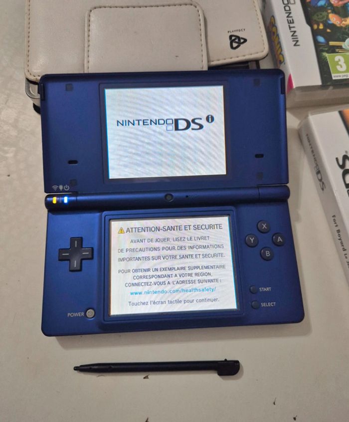 Console Nintendo ds dsi bleu métallisé et jeux - photo numéro 2