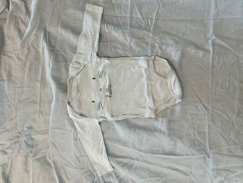 Lot de bodies 6 mois