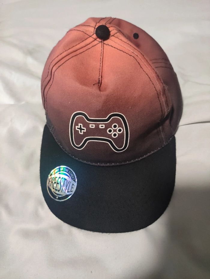 Casquette gaming manette