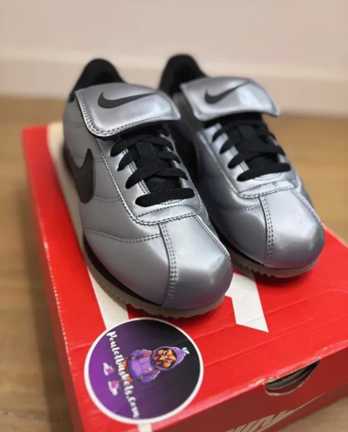 Nike Cortez SE Tiempo Pack Metallic Cool Grey T38.5 - photo numéro 3