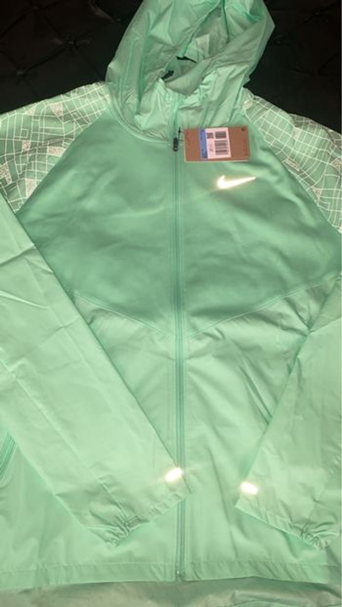 Veste nike running division miller M neuf avec etiquette authentique - photo numéro 2