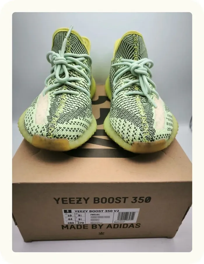 Baskets Adidas Yeezy boost 350 Taille 44 - photo numéro 3