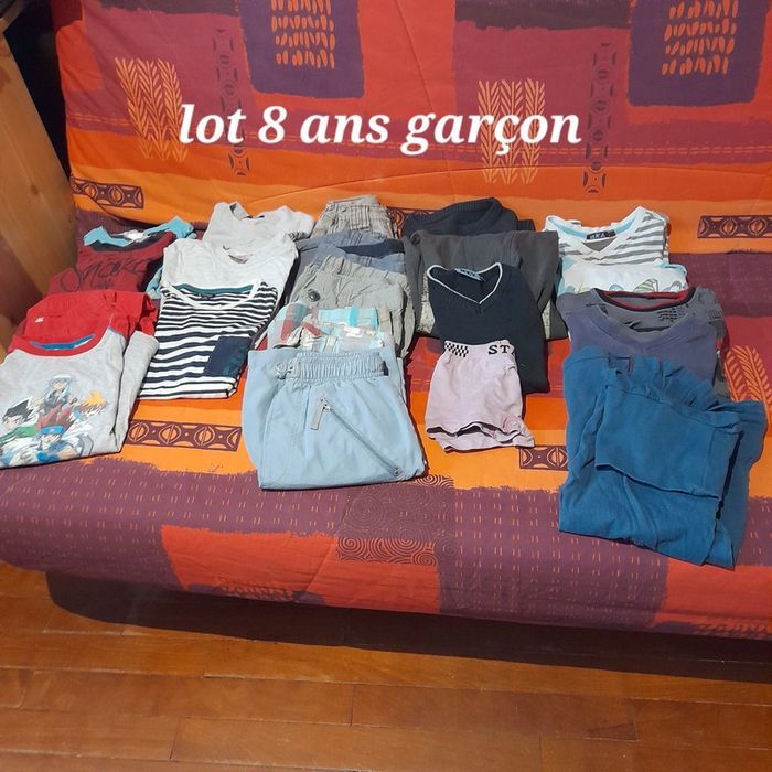 Lot 8 ans garçon - photo numéro 1