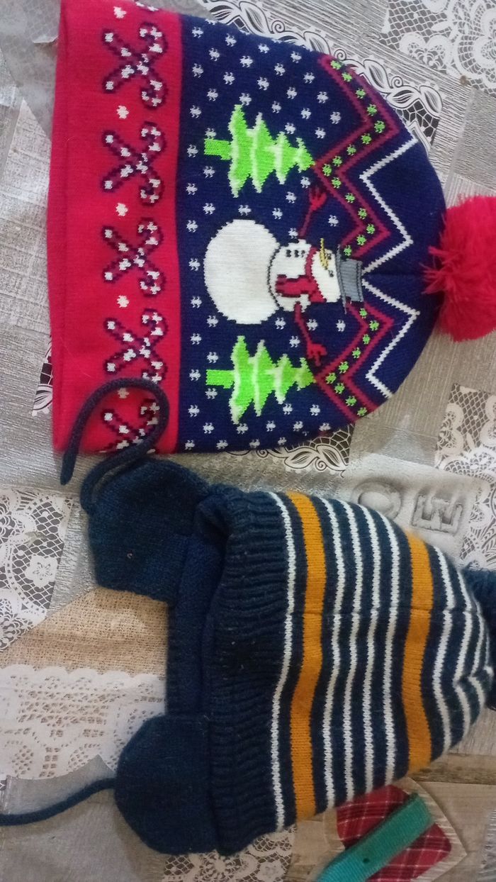 Vettement garçons chaussures et bonnet - photo numéro 4