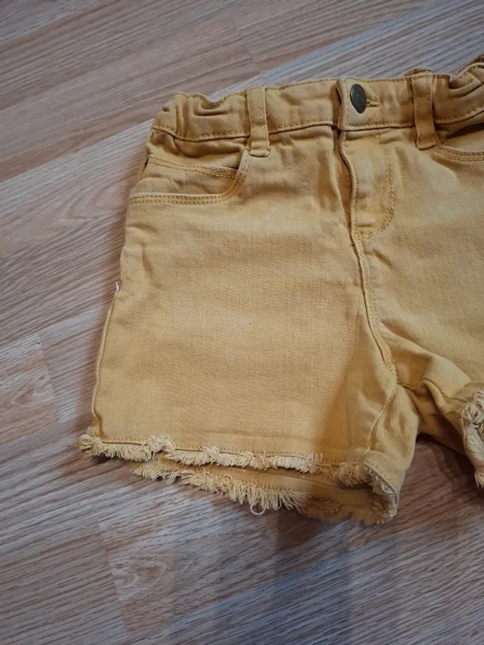 Short jean moutarde - photo numéro 2