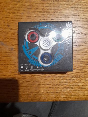 Hand spinner