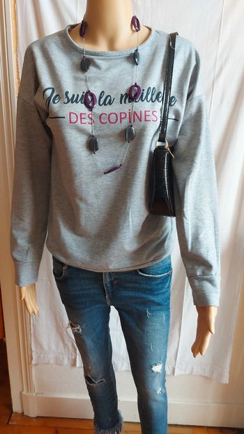 Pull gris- léger- col rond- motif uni/ I love LFM taille S/36