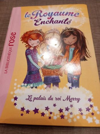 livre de poche "Royaume enchanté"