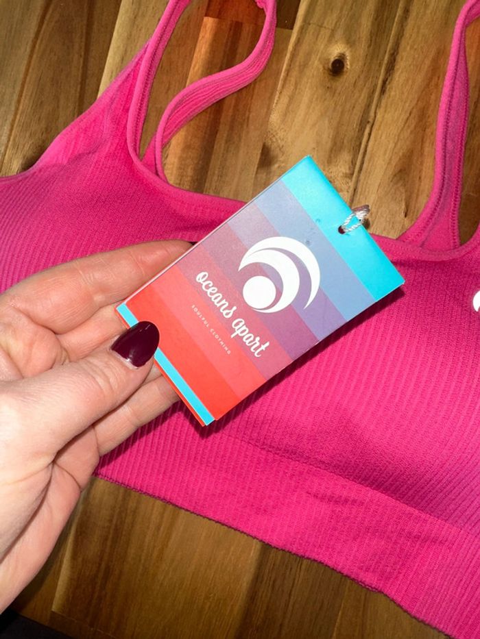 Brassière de sport taille L oceans apart neuve - photo numéro 2