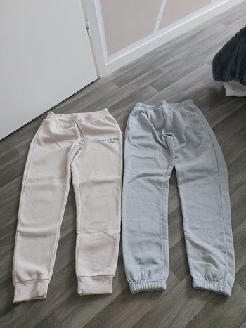 Lot de 2 pantalon de jogging taille s neuf