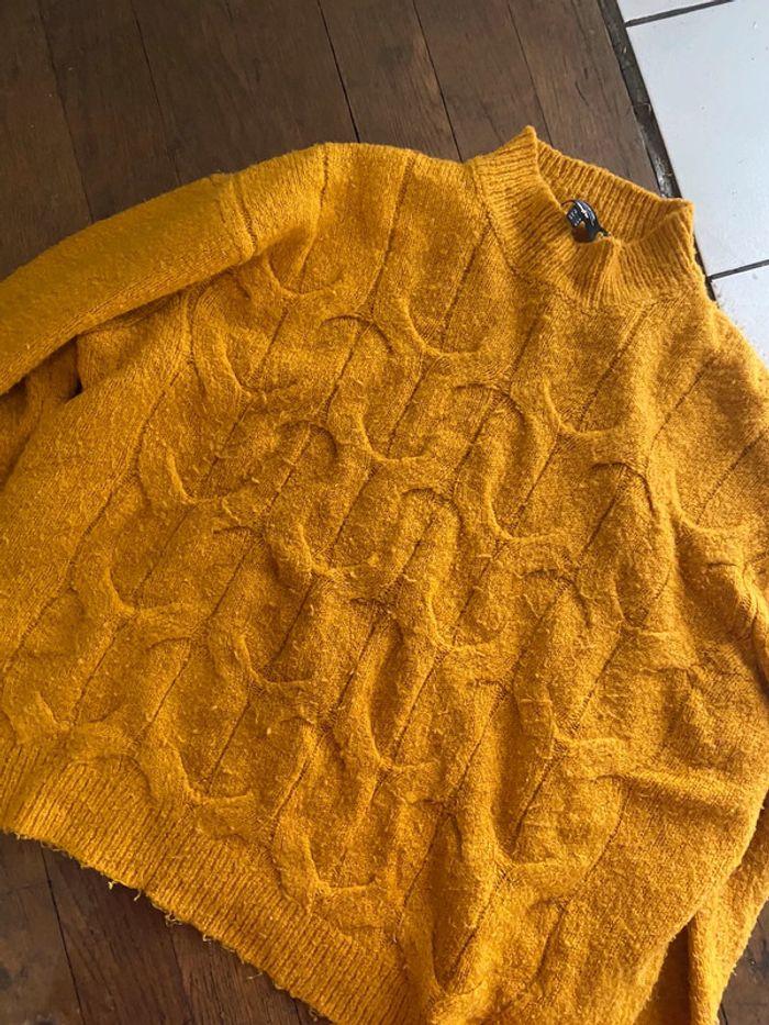 Pull jaune moutarde - photo numéro 7