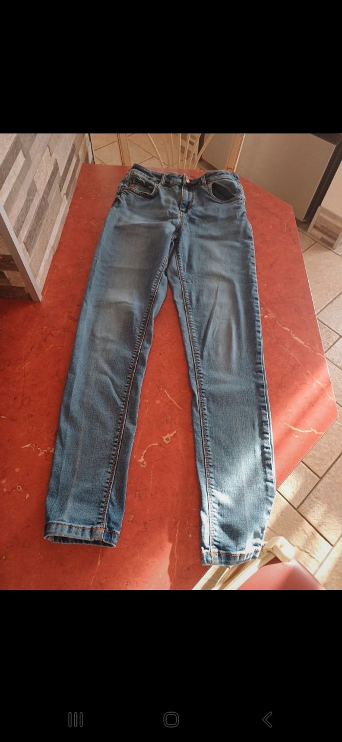 Jean femme taille 38 - photo numéro 2