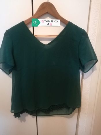 🌸Top  court vert  décolleté V Taille 38 "Mango" Neuf🌸