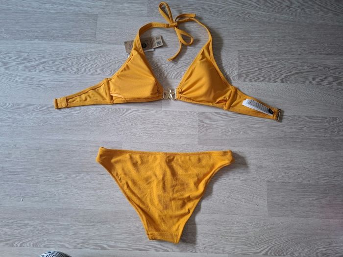 Maillot de bain 2 pièces - photo numéro 2