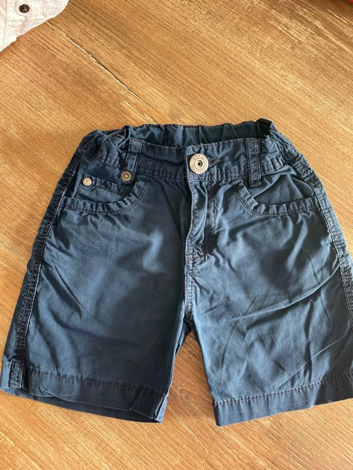 Short bleu marine