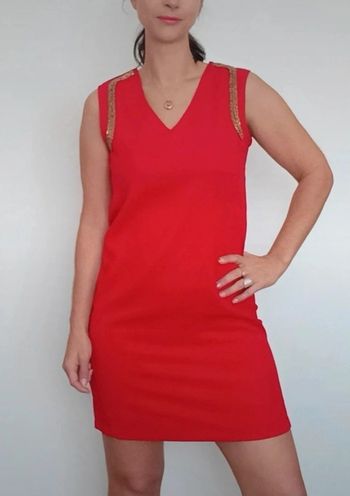 Robe droite chic rouge et dorée taille 38