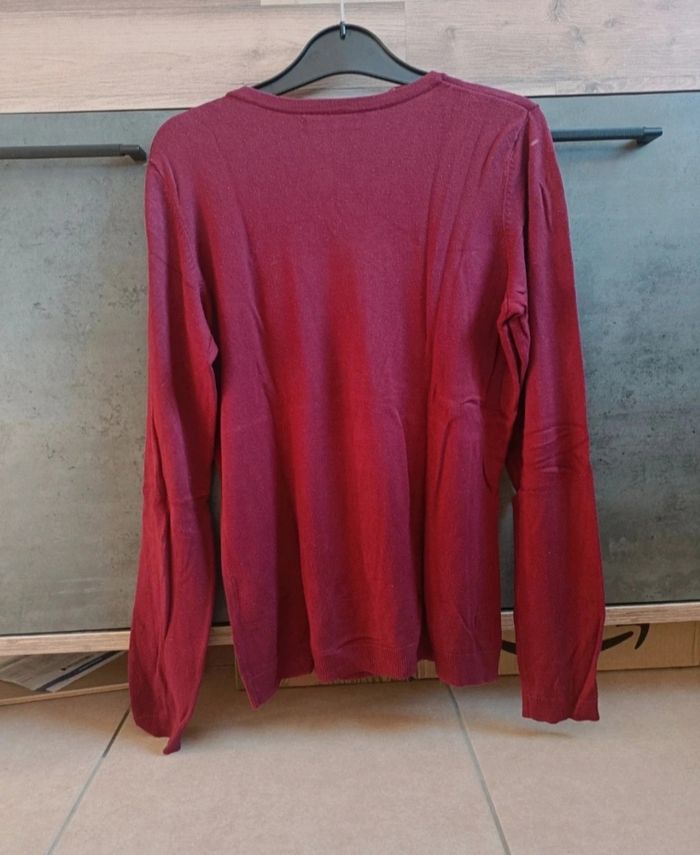 Jolie pull bordeaux/rouge - photo numéro 2