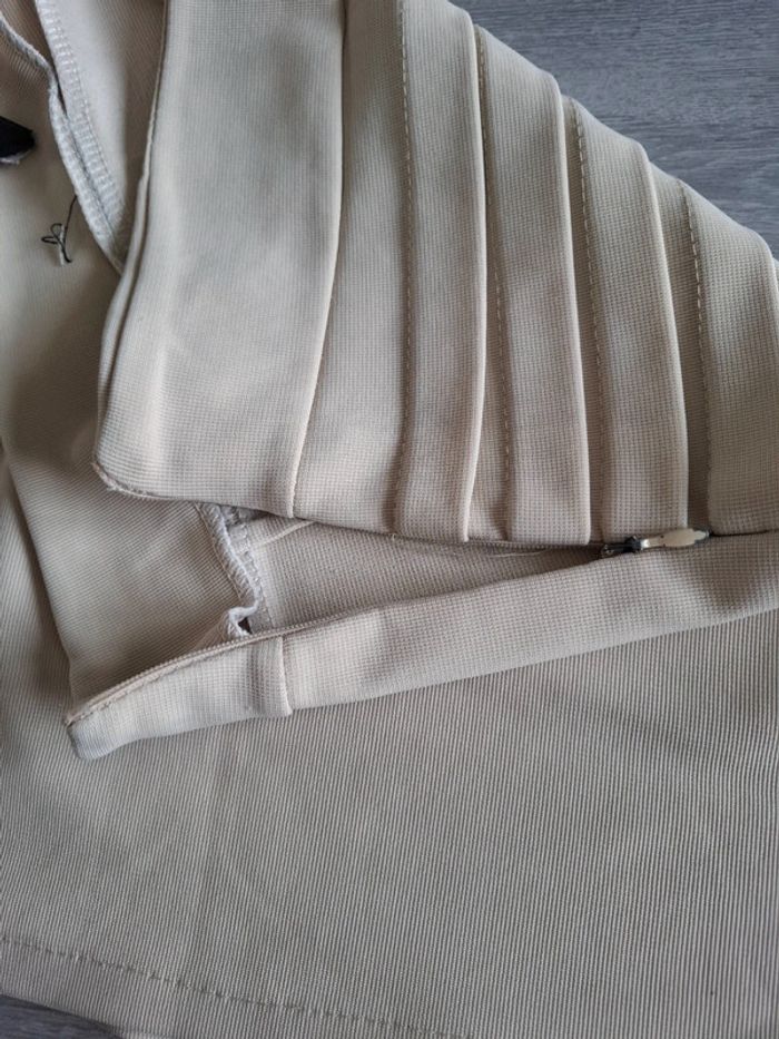 Jupe courte taille 38 - photo numéro 5