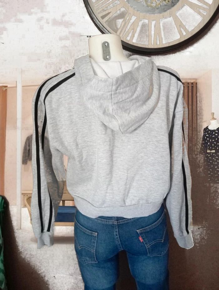 Sweat taille L pretty little thing - photo numéro 2