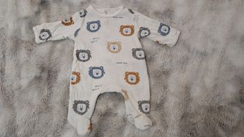 Pyjama Kiabi taille 1 mois