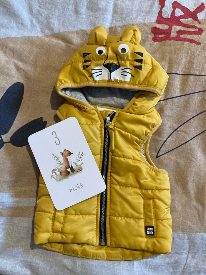 Blouson sans manche 3 mois