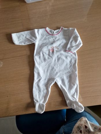 Pyjama neuf sans étiquette petit bateau