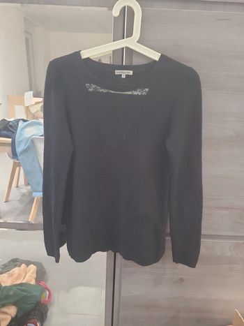 Pull détail dentelle