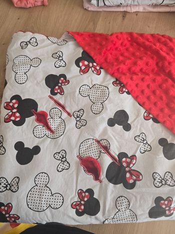 Couverture siege auto minnie rouge