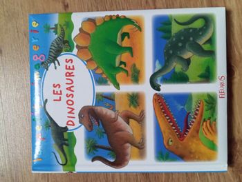 La petite imagerie les dinosaures