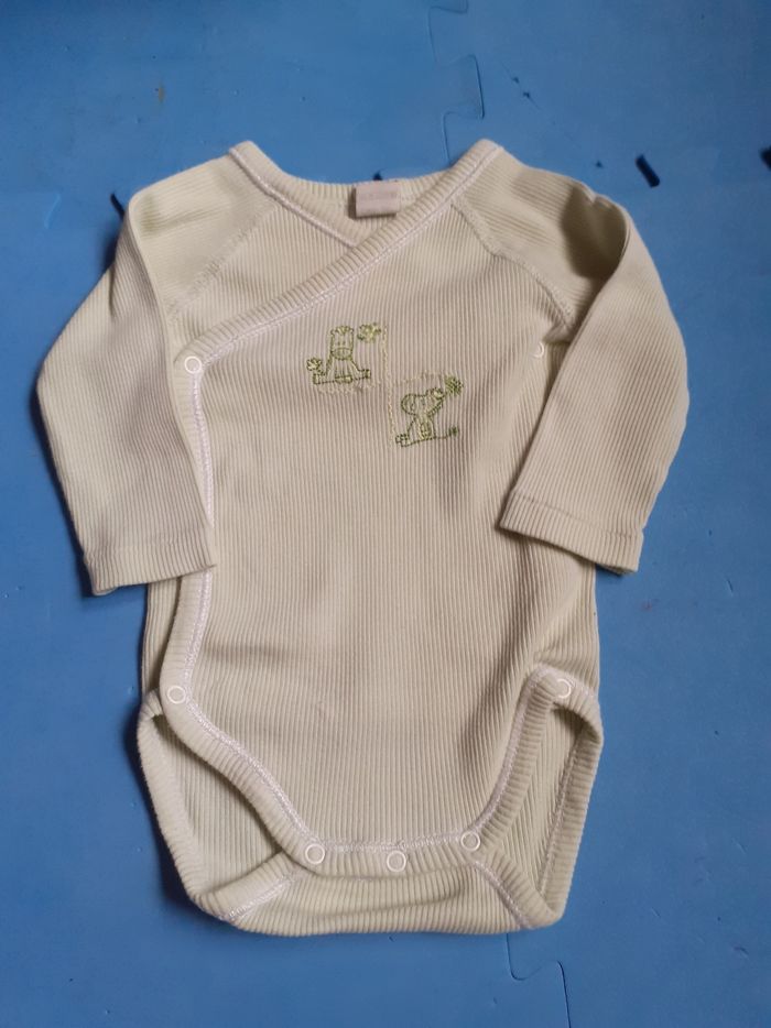 Lot de 3 body 3mois - photo numéro 3