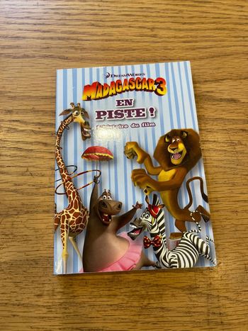Livre poche Madagascar 3