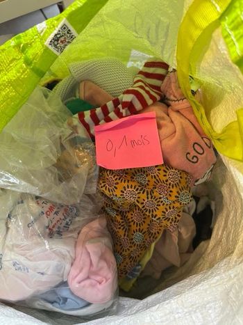 lot de vêtements bébé (0 et 1 mois) fille 