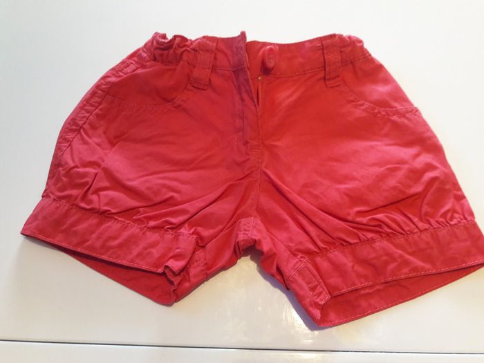 Short rouge fille 3 ans