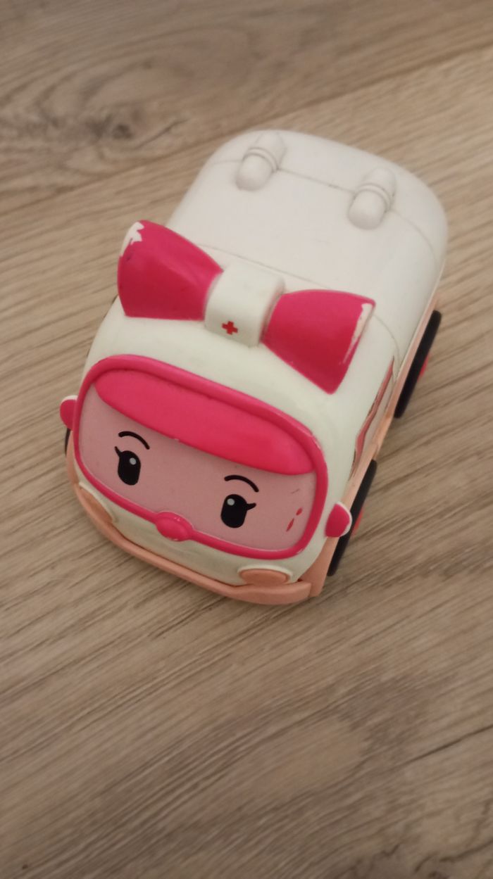 Voiture Robocar Poli