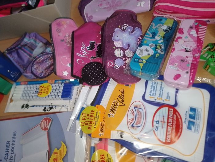 Gros lot fournitures scolaires collegien neuf - photo numéro 5
