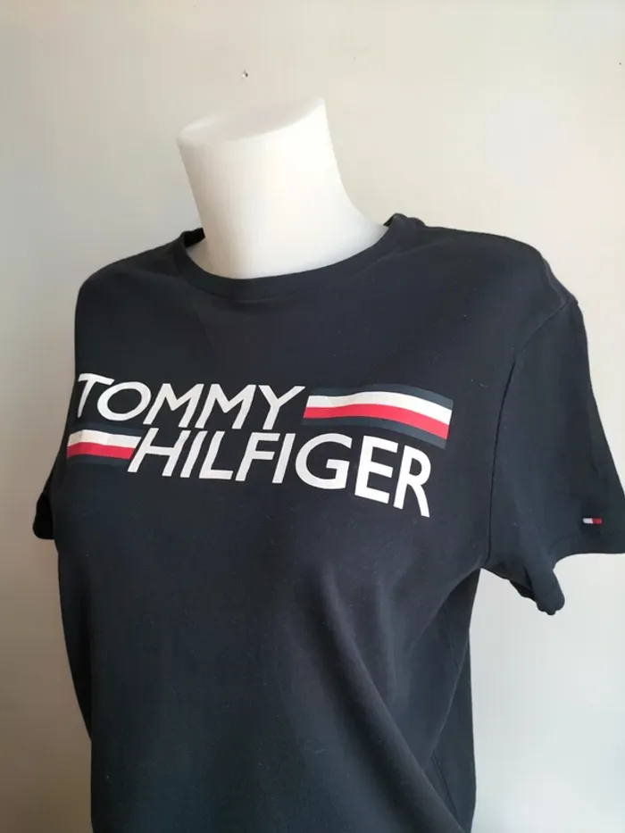 T Shirt Tommy Hilfiger (S) - photo numéro 2