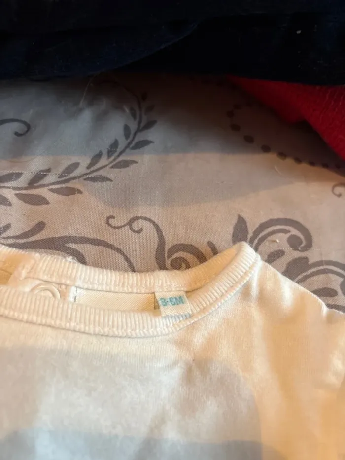 T-shirt blanc Winnie l’ourson - photo numéro 3