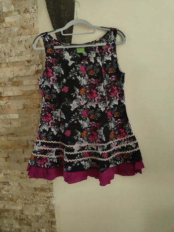 Haut noir et violet à fleur Bla Bla