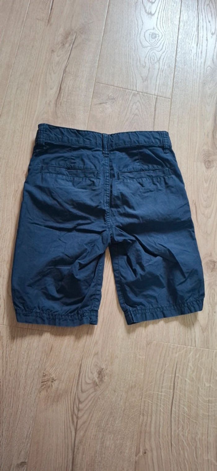 Bermuda Benetton 6-7ans NEUF - photo numéro 4