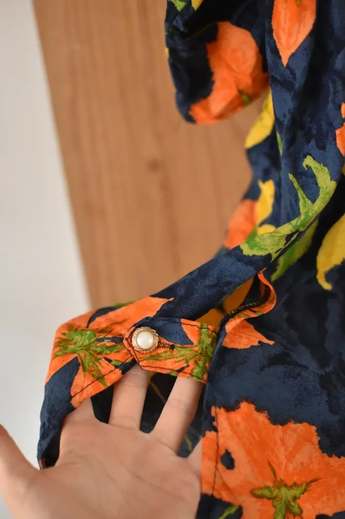 Chemise Vintage toute taille du 36 au 42 - Très bon état - photo numéro 8